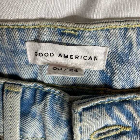Good American High-Waisted Frayed Denim Shorts - Size 00/24 - Picture 3 of 4